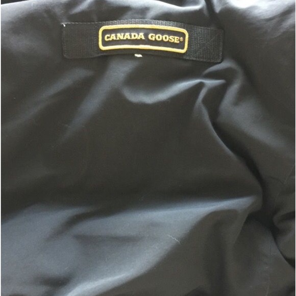 CANADA GOOSE JACKET SIZE MEDIUM - Picture 5 of 10